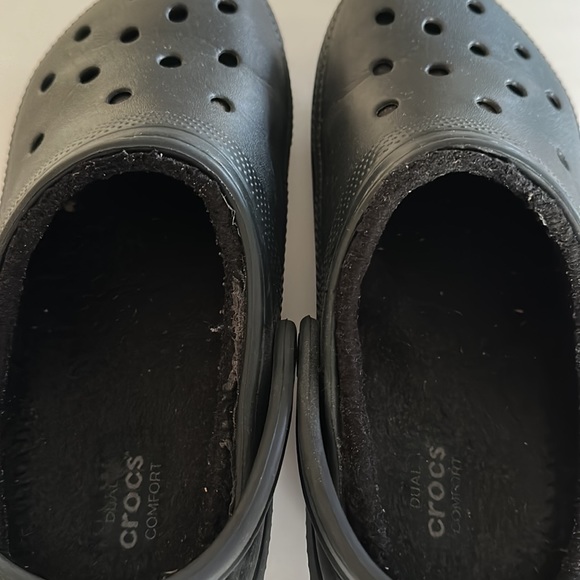 Crocs Classic Lined Clogs, 9M/11W - Picture 4 of 7